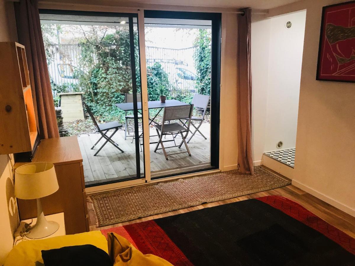 Chambre Darwin Sdb Wc Et Terrasse Prives Bordeaux Exterior photo