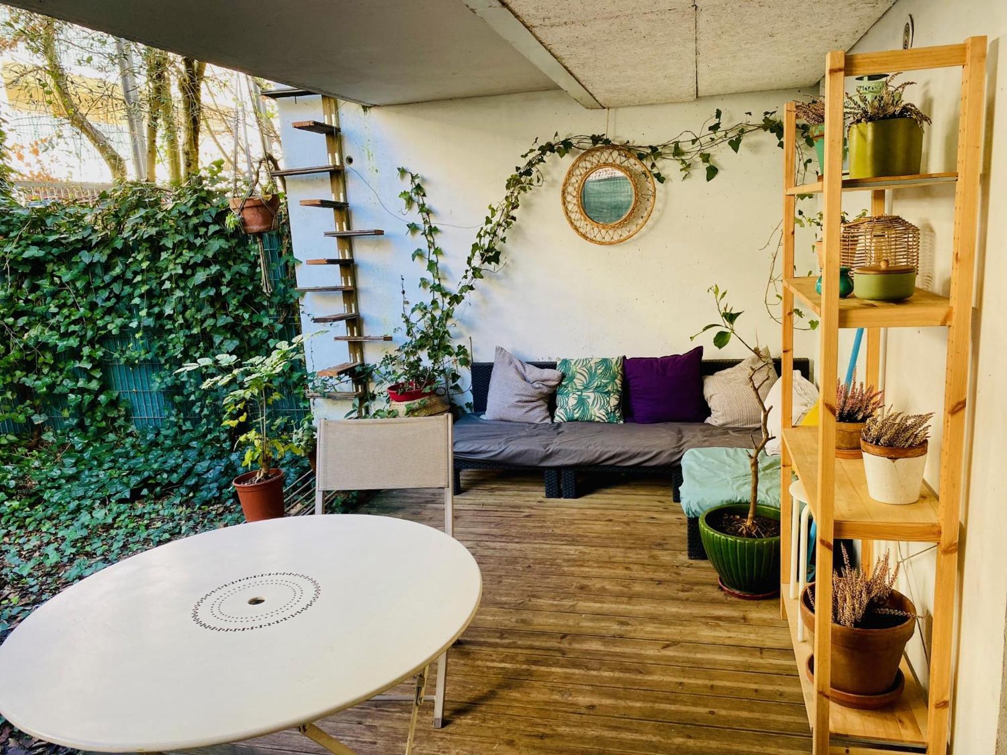 Chambre Darwin Sdb Wc Et Terrasse Prives Bordeaux Exterior photo